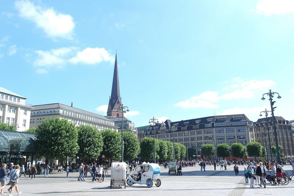img-1537182441.jpg