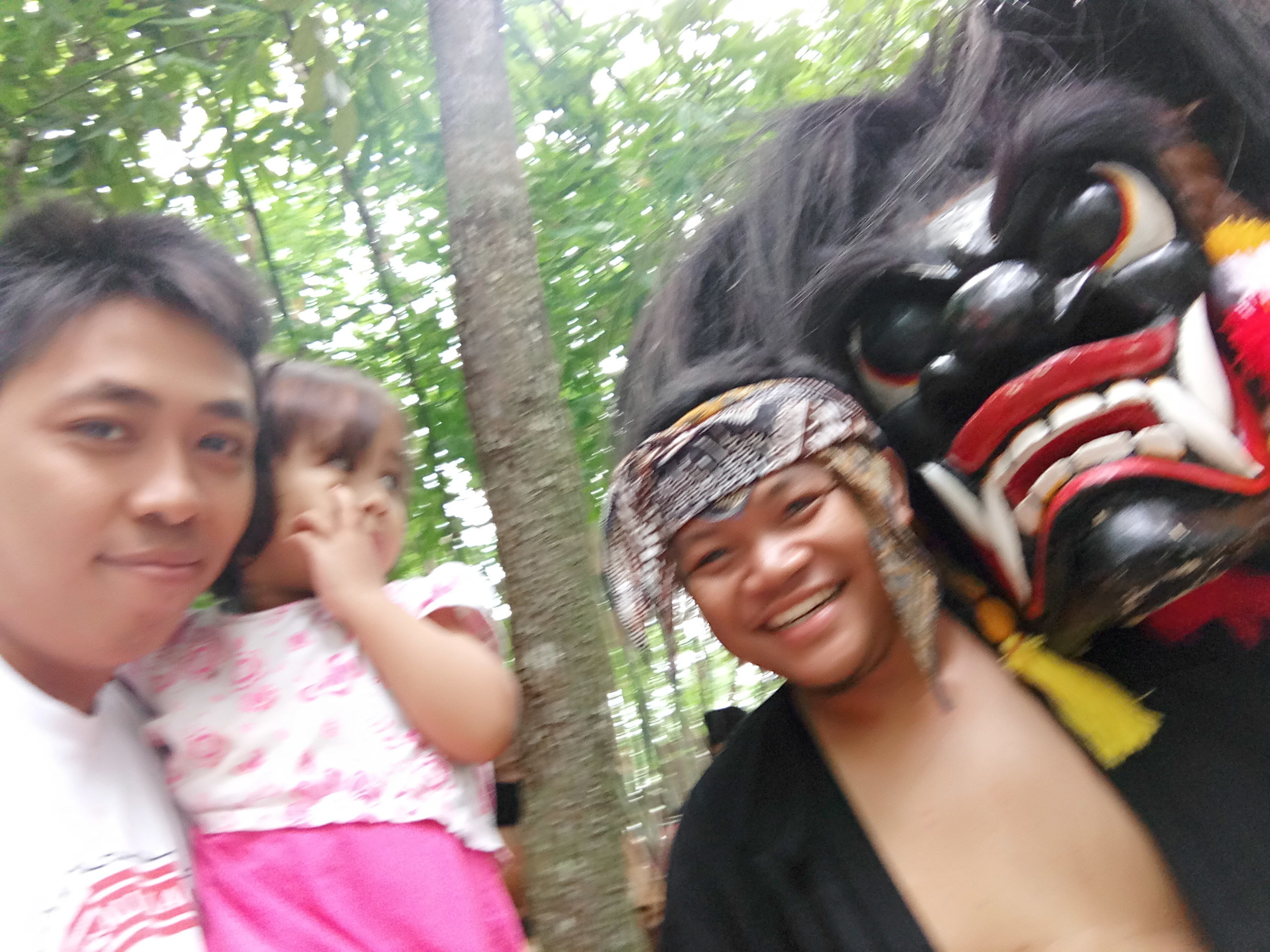 img-1546753363.jpg