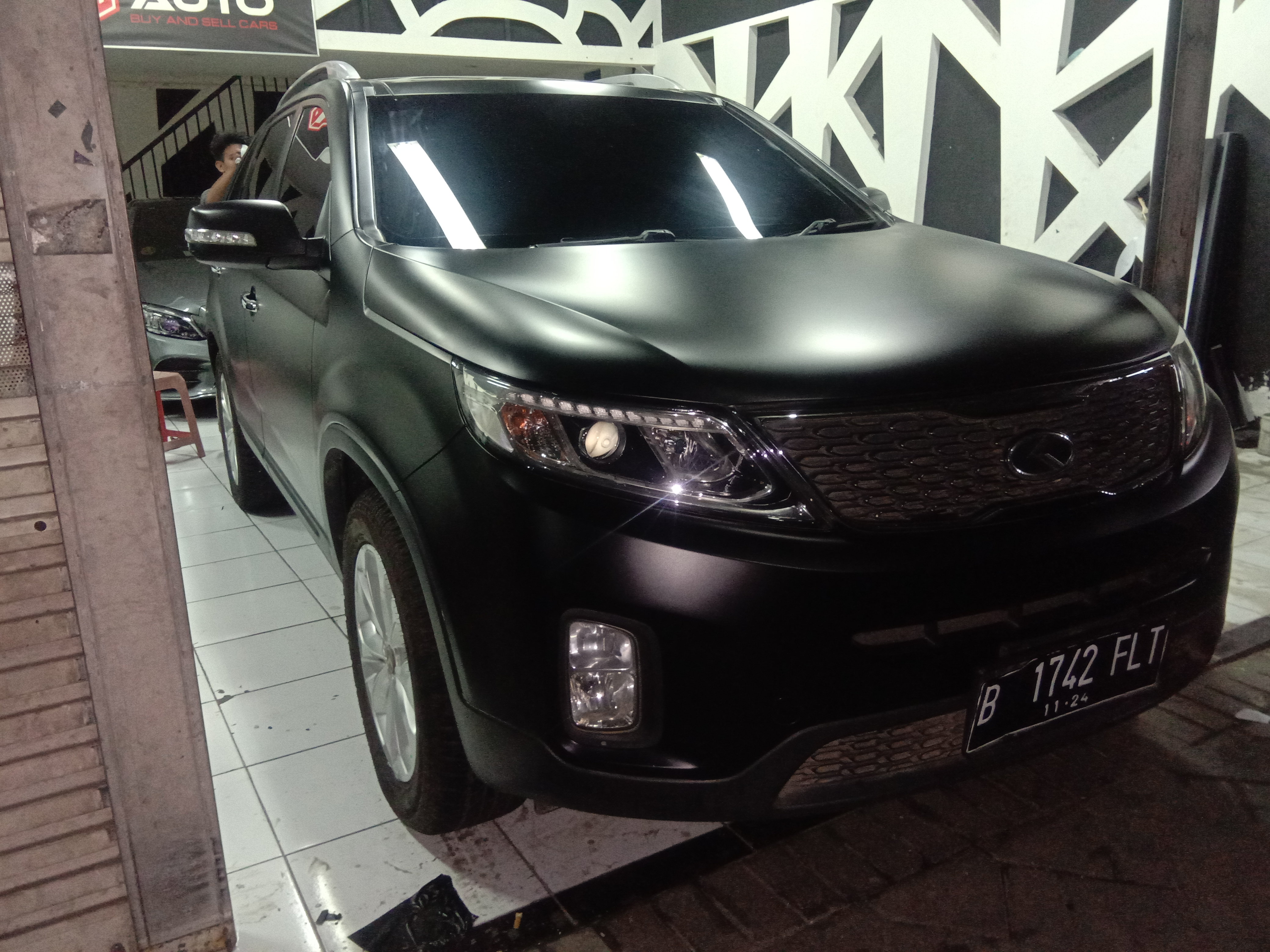 Wrapping Mobil Cempaka Putih