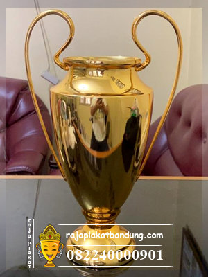 plakat piala, plakat resin, plakat bola, piala mewahjual plakat, plakat bandung, plakat kristal, jual plakat bandung, plakat custom, plakat keren, plakat murah, plakat wedding, plakat kantor, plakat custom, plakat wedding, plakat wisuda, plakat kenang kenangan, plakat polisi, plakat resin, plakat kristal, plakat kuningan, plakat kayu, plakat timah,