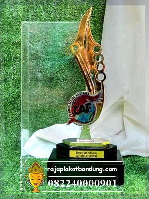 piala kujang, plakat souvenir, piala pemerintah, plakat pemerintah, plakat bumn, souvenir pemerintah, souvenir kujang, plakat daerah, plakat jawabarat