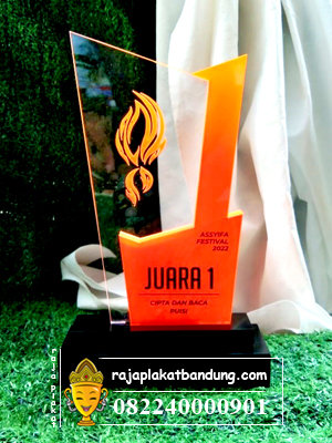 piala assyifa festifal, plakat assyifa festifal, piala akrilik, piala kejuaraan, piala bandung, piala custom, piala mewah, piala keren, desain piala akrilik