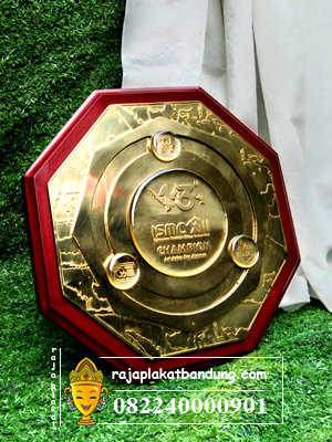 piala ismc, piala kuningan, piala sepoakbola, contoh piala sepakbola, contoh piala, piala sepakbola kuningan, piala bergilir, piala olahraga, desain piala sepakbola, desain piala bergilir, desain piala olahraga