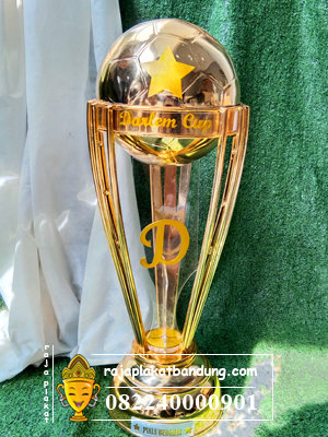 piala sepakbola, contoh piala sepakbola, desain piala sepakbola, piala bergirili, contoh piala bergilir, piala darlem cup, piala sepakbola premium, piala bola premium, piala sepakbola kuningan