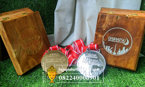 medali hsbc gold, medali hsbc, medali badminton hsbc, medali buluangkis hsbc,, medali daihatsu master gold, medali daihatsu master silver, medali badminton daihatsu, medali bulutangkis daihatsu,medali badminton bhayangkara, medali badminton, medali bulutangkis, contoh medali badminton, contoh medali bulutangkis, desain medali badminton, desain medali bublutangkis, medali bwf, medali viva, medali indonesia open, medali thomas cup, , medali premium, medali bandung, jual medali bandung, harga medali bandung, desain medali bandung, contoh medali, medali sepakbola, desain medali, harga medali, desain medali emas, contoh medali emas, desain medali perak, contoh medali perak, toko medali bandung, pusat medali bandung, medali kejuaraan, contoh medali kuningan, contoh medali emas, pusat medali bandung