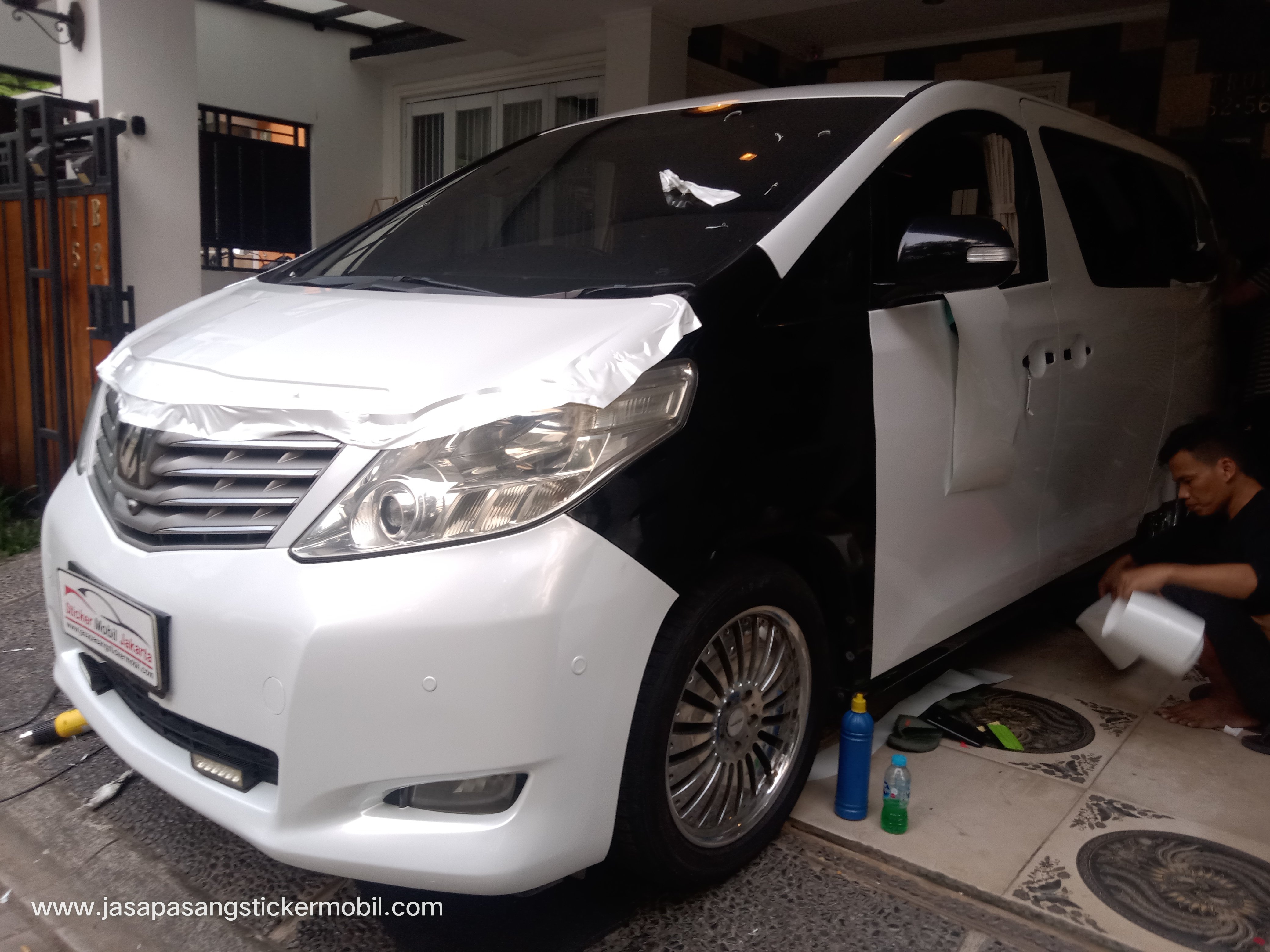 Wrapping mobil Jakarta