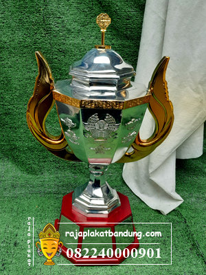 pila yonif, piala tni, piala tni al, piala tni ad, piala tni au, piala kodam, piala kodim, piala penghargaan, piala sepakbola, piala bergilir, contoh piala bergilir, contojh piala sepakbola, , piala logam, piala custom, jual piala  logam, piala kuningan, jual piala kuningan, jual piala bandung, toko piala bandung, piala kuningan bandung, piala kejuaran, piala penghargaan, piala resin, piala akrilik, contoh piala kuningan