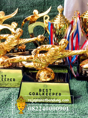 piala miniatur sepakbola, piala sepakbola, toko piala sepakbola, miniatur sepakbola, miniatur kiper, piala miniatur sepakbola, miniatur bola, piala penghargaan, piala bergilir, jual plala penghargaan, piala sepakbiola, piala top score, piala bandung, pilaa custom, desain piala custom, piala custom bandung, contoh piala, desain piala sepakbola, toko piala sepakbola, pabrik piala sepakbola, pusat piala sepakbola