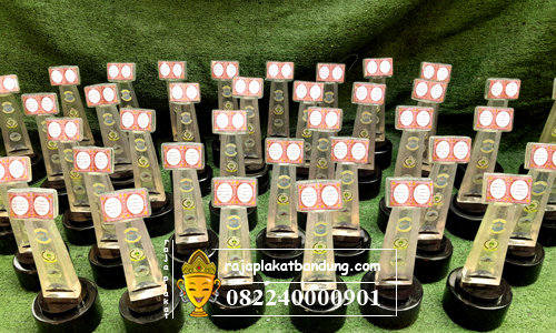 piala mtq, piala alquran, piala lomba mtq, piala resin mtq, jual piala mtq, toko piala mtq, pusat piala mtq, pabrik piala mtq, piala mtq resin, piala islam, piala lomba baca quaran