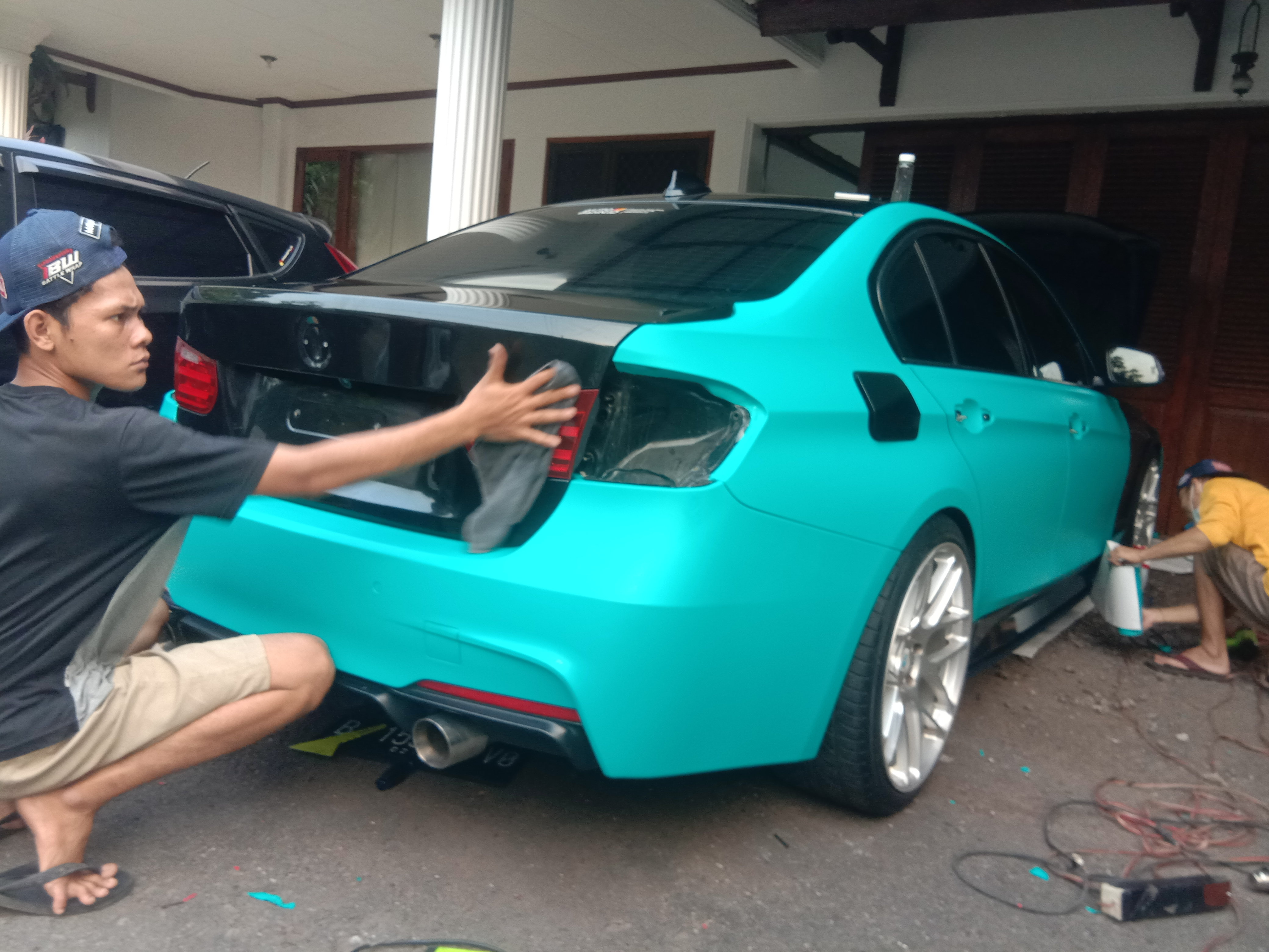 Jasa Wrapping sticker mobil Jakarta