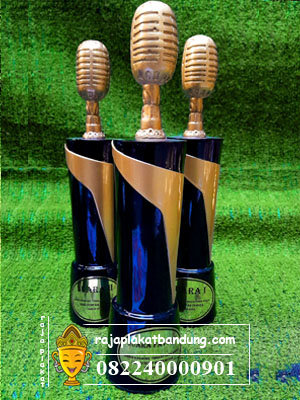 piala custom, jual piala custom, toko piala custom, contoh piala custom, piala karoke, contoh piala karoke, desain piala karoke, jual piala karoke, piala karoke custom, piala nyanyi, jual piala nyanyi, contoh piala nyanyi, desain piala nyanyi, piala nyanyi dispora, piala nyanyi resin, piala resin jual piala resin contoh piala resin