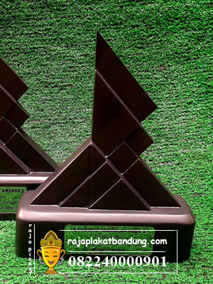 plakat bandung music award, plakat music award, plakat penghargaan, plakat award, plakat akrilik, plakat penghargaan akrilik, plakat akrilik bandung, plakat bandung award, plakat akrilik jakarta, plakat penghargaan award, contoh plakat penghargaan, desain plakat penghargaan, contoh plakat award, desain plakat award