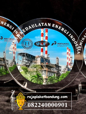 plakat pertamina, plakat minyak, plakat perusahaan, plakat corporate, plakat bumn, plakat logam, plakat kayu, plakat pertamina bandung, plakat kilang pertamina, sovenir pertamina, plakat pertamina jabar, plakat pertahop bandung, plakat bumn, plakat minyak, plakat akrilik, plakat pertamina, jual plakat pertamina, plakat perusahaan, plakat corporate, plakat cinderamata, plakat perusahaan, plakat perusahaan negara, plakat kilang pertamina