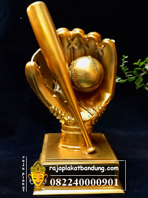 piala baseball, trofi baseball, piala juara baseball, penghargaan baseball, piala kejuaraan baseball, piala turnamen baseball, piala baseball terbaik, desain piala baseball, piala baseball berkilau, piala pemenang baseball, trofi untuk pemain baseball, piala kompetisi baseball, piala baseball mewah, piala baseball unik, hadiah turnamen baseball, piala baseball emas, piala baseball nasional, piala baseball internasional, piala baseball bahan resin, piala resin, piala resin baseball, piala custom, piala baseball custom, piala custom baseball, piala baseball murah, piala custom bandung, jual piala custom, jual piala baseball, raja plakat bandung, souvenir premium, pusat souvenir, pusat piala, pusat plakat, piala custom.