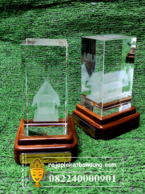 cinderamata dpmd, cinderamata perusahaan, cinderamata leuit, cinderamata kristal, cinderamata perusahaan custom, custom cinderamata perusahaan, cinderamata pemerintahan, cinderamata pemerintahan custom, cinderamata custom bandung, cindera mata kristal, cinderamata kristal custom, custom cinderamata kristal, cinderamata kristal murah, cinderamatata premium, jual cinderamata cinderamata, plakat custom, piala custom, raja plakat custom, souvenir premium
