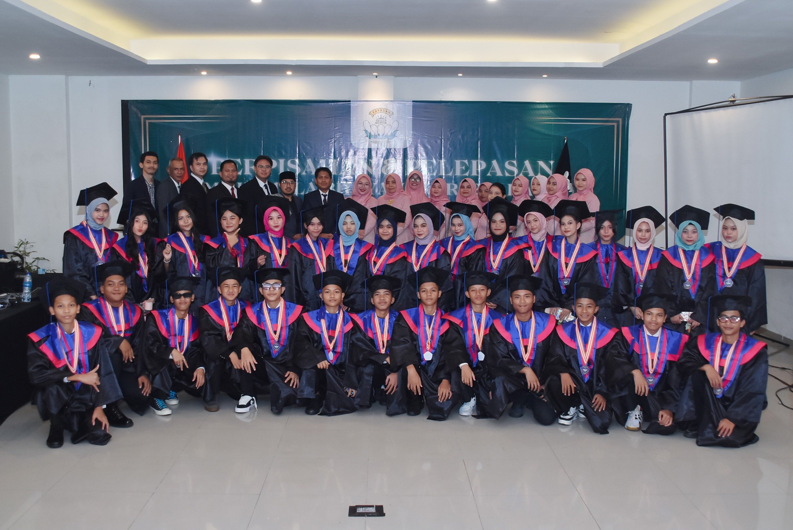 img-1748950557.jpg