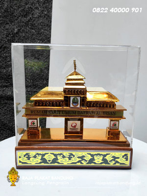 plakat rs al ihsan, souvenir al ihsan, souvenir rumah sakit, souvenir rs al ihsan, souvenir rumah sakit, souvenir miniatur, miniatur rumah sakit, miniatur rsud al ihsan, souvenir rsud al ihsan, souvenir custom, custom souvenir bandung, souvenir perushaaan, souvenir perusahaan custom, custom souvenir perushaaan, souvenir corporate, souvenir corporate custom, custom souvenir corporate, miniatur resin, souvenir bahan resin, miniatur bahan resin, miniatur arsitektur, miniatur gedung, miniatur jawa barat, miniatur khas jawa barat, souvenir jawa barat, souvenir khas jawa barat, souvenir bandung, souvenir custom, souvenir premium, plakat custom, miniatur custom, raja plakat bandung