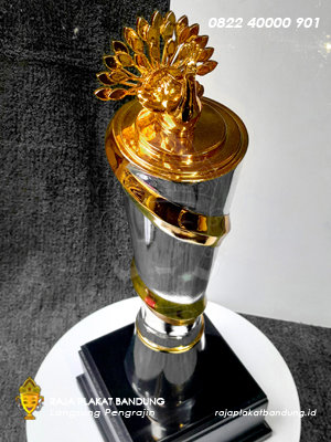 plakat Bank Indonesia, plakat resin Bank Indonesia, plakat penghargaan Bank Indonesia, plakat custom resin Bank Indonesia, plakat resmi Bank Indonesia, plakat event Bank Indonesia, plakat kenang-kenangan Bank Indonesia, plakat eksklusif resin, plakat instansi Bank Indonesia, plakat perbankan Indonesia, plakat lembaga Bank Indonesia, plakat apresiasi Bank Indonesia, plakat perusahaan Bank Indonesia, plakat peresmian Bank Indonesia, plakat desain elegan resin, plakat resin bandung, custom plakat resin, plakat resin murah, plakat resin mewah, custom plakat resin, piala resin bandung, custom piala resin, plakat bank, custom plakat resin, plakat resin custom, custom resin bandung, raja plakat bandung, piala bandung, piala custom, souvenir premium