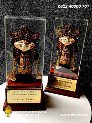 piala LKBB, piala resin LKBB, trofi LKBB bahan resin, piala lomba LKBB, piala juara LKBB, piala turnamen LKBB, piala resin custom, trofi resin eksklusif, piala olahraga LKBB, penghargaan LKBB, piala resin ringan, piala kompetisi LKBB, piala event LKBB, piala hadiah resin, trofi desain modern LKBB, piala resin, custom piala resin, piala tentara, miniatur tentara, miniatur resin tentara, piala resin custom, custom piala resin, piala resin menong, piala custom resin, piala custom, custom piala, piala resin bandung, piala bahan resin, miniatur custom, miniatur custom bandung, piala resin jakarta, piala resin terdekat, piala custom, souvenir premium, raja plakat bandung