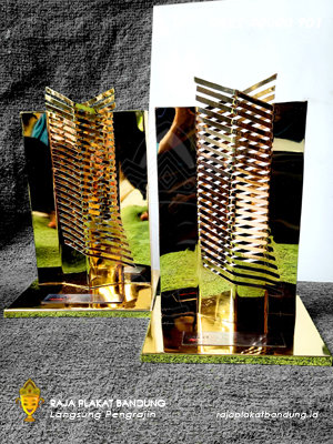 piala HGC, piala logam HGC, piala golf, piala golf custom, piala custom golf, trofi HGC bahan logam, piala lomba HGC, piala juara HGC, piala logam custom, custom piala logam, piala logam golf, piala golf custom, custom piala golf, piala golf bahan logam, piala golf logam custom, custom piala golf bahan logam, piala golf bandung, jual piala golf custom, piala logam custom bandung, raja plakat bandung, piala custom, plakat custom, souvenir premium