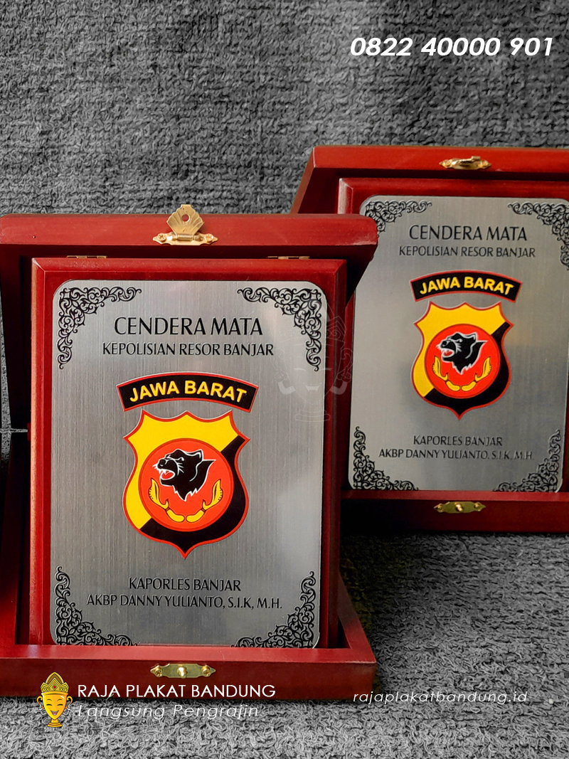 plakat polres banjar, plakat polres, plakat polres resmi, plakat polres polri, plakat penghargaan polres, plakat instansi polres, plakat kepolisian polres, plakat polres custom, plakat polres eksklusif, plakat polres murah, harga plakat polres, pesan plakat polres, bikin plakat polres, plakat polres kayu, plakat polres akrilik, plakat polres logam, cinderamata polres, cinderamata kepolisian, cinderamata polres resmi, souvenir polres, souvenir kepolisian, cinderamata polri, cinderamata instansi polres, cinderamata polres custom, cinderamata polres eksklusif, cinderamata polres murah, harga cinderamata polres, pesan cinderamata polres, bikin cinderamata polres, cinderamata polres akrilik, cinderamata polres kayu, cinderamata polres logam, plakat kayu, plakat kayu custom, plakat kayu murah, harga plakat kayu, pesan plakat kayu, bikin plakat kayu, plakat kayu penghargaan, plakat kayu eksklusif, plakat kayu kantor, plakat kayu perusahaan, plakat kayu instansi, plakat kayu event