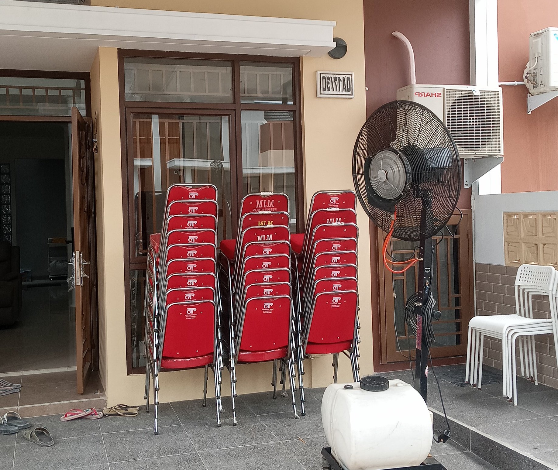 img-1776660442.jpg