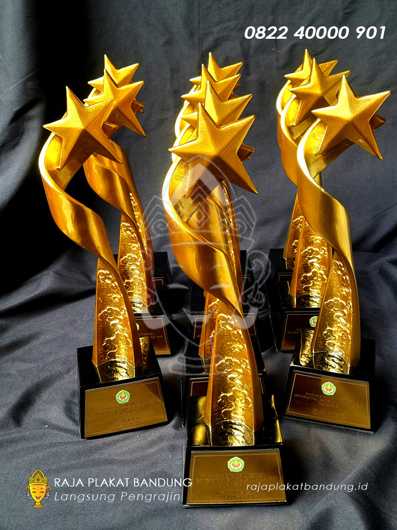 piala unjani bintang, piala penghargaan, piala penghargaan custom, piala penghargaan perusahaan, piala penghargaan instansi, piala penghargaan pemerintah, piala penghargaan olahraga, piala penghargaan akrilik, piala penghargaan resin, piala penghargaan logam, piala penghargaan premium, piala kampus, piala universitas, piala resin, piala resin custom, piala resin premium, piala resin elegan, piala resin penghargaan, piala resin kejuaraan, piala resin perusahaan, piala resin instansi, piala resin olahraga, piala resin eksklusif