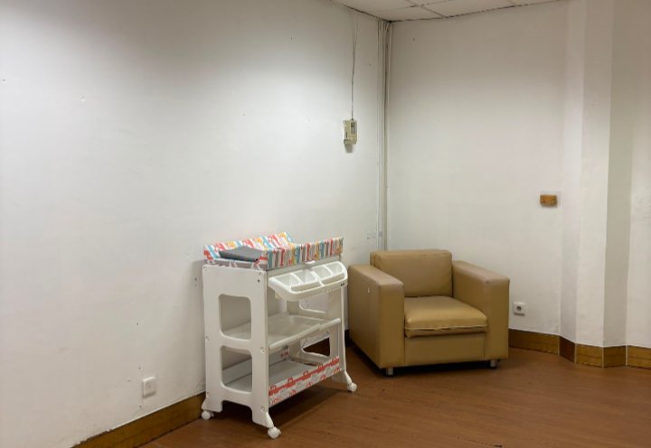 img-1786618048.jpg
