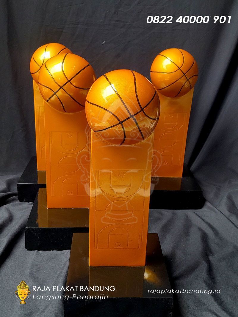 piala basket custom bahan resin
