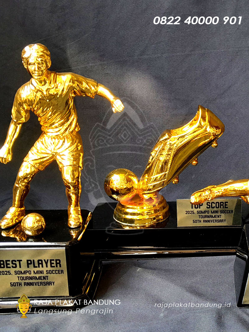 piala custom penghargaan sepak bola