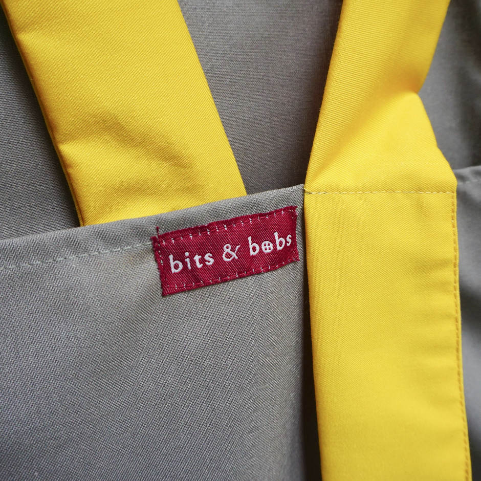 bits & bobs - Crossback Apron Penguasa Dapur - Grey