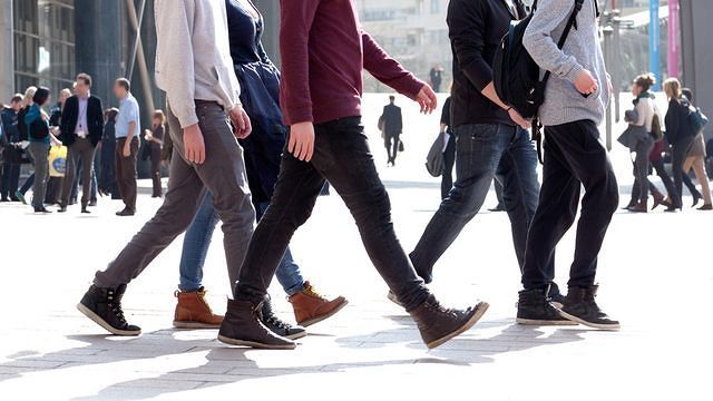 Manfaat Jalan Kaki 30 Menit Sehari bagi Kesehatan Jantung dan Otak