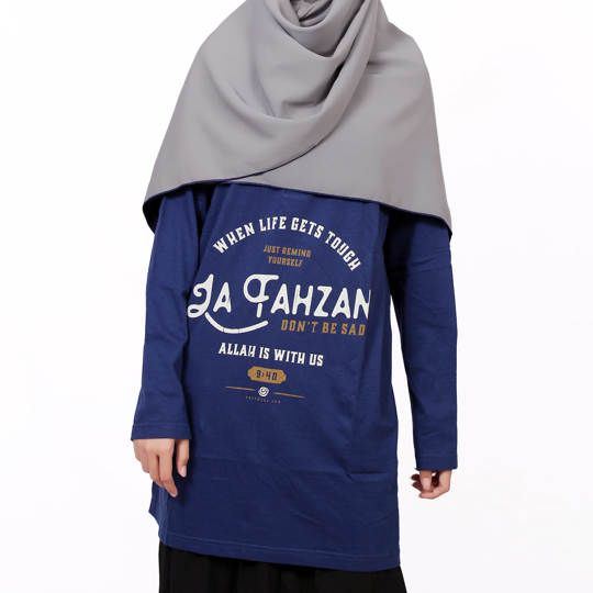  Kaos Muslimah La Tahzan