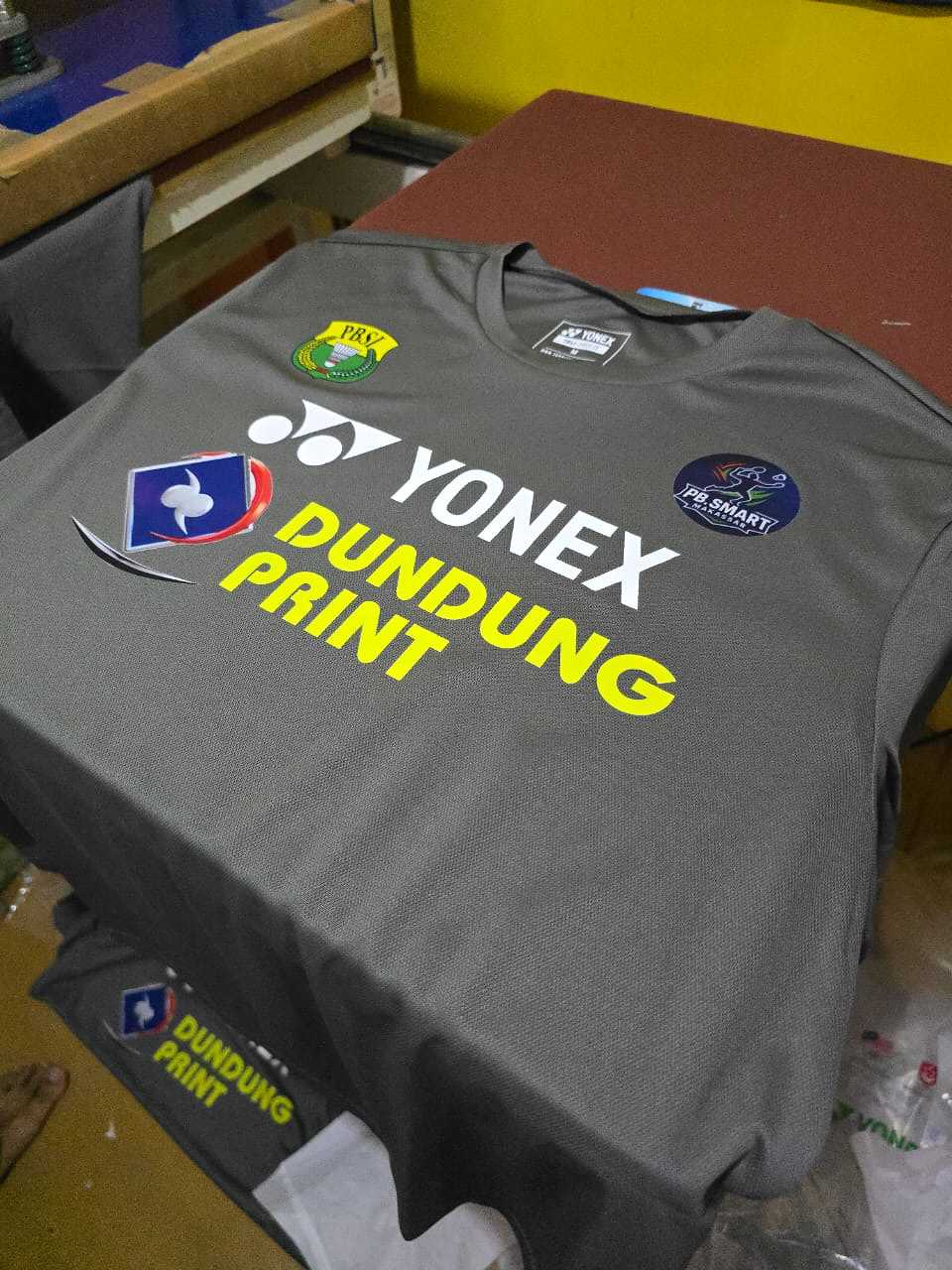 Perbandingan Sablon DTF dan Sablon Manual