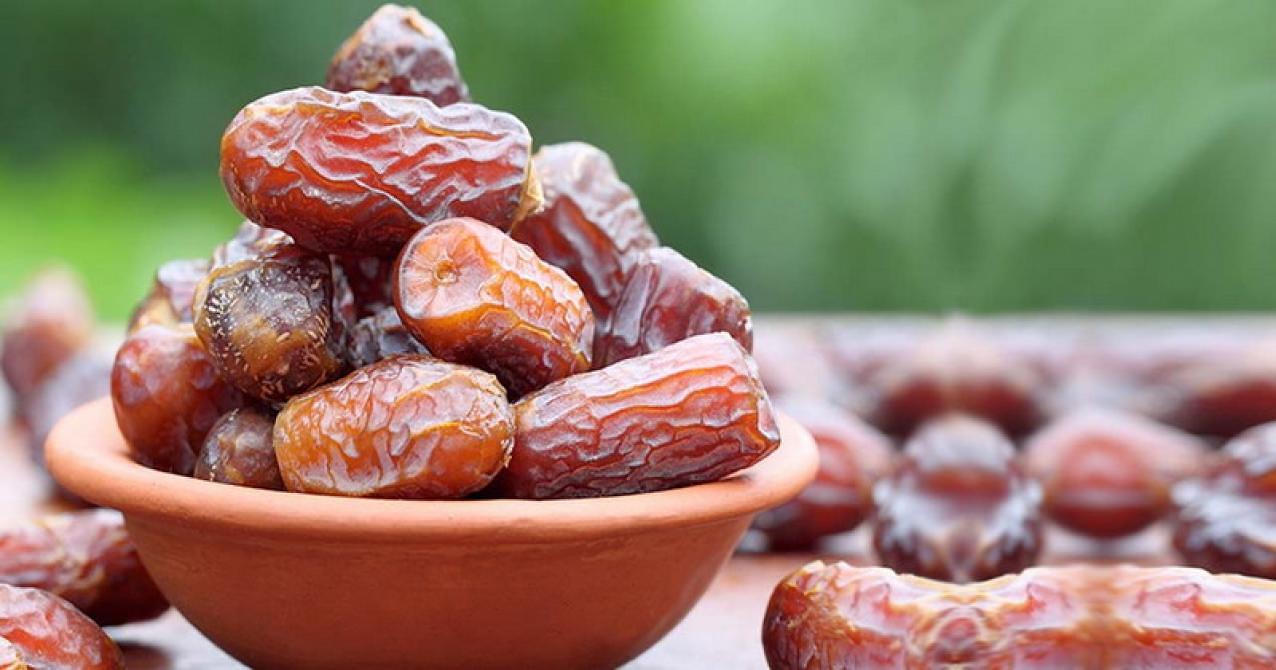 SI KECIL HITAM MANIS, PENUNDA LAPAR DAN HAUS SAAT BERPUASA