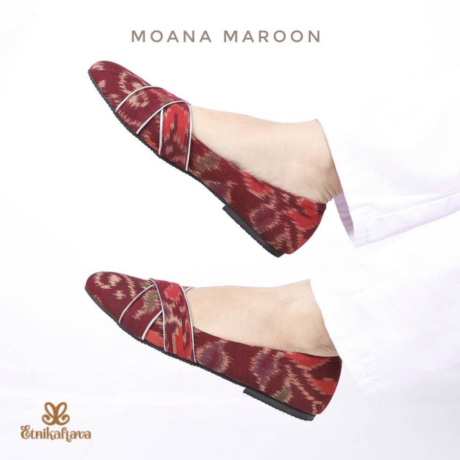 Moana Maroon