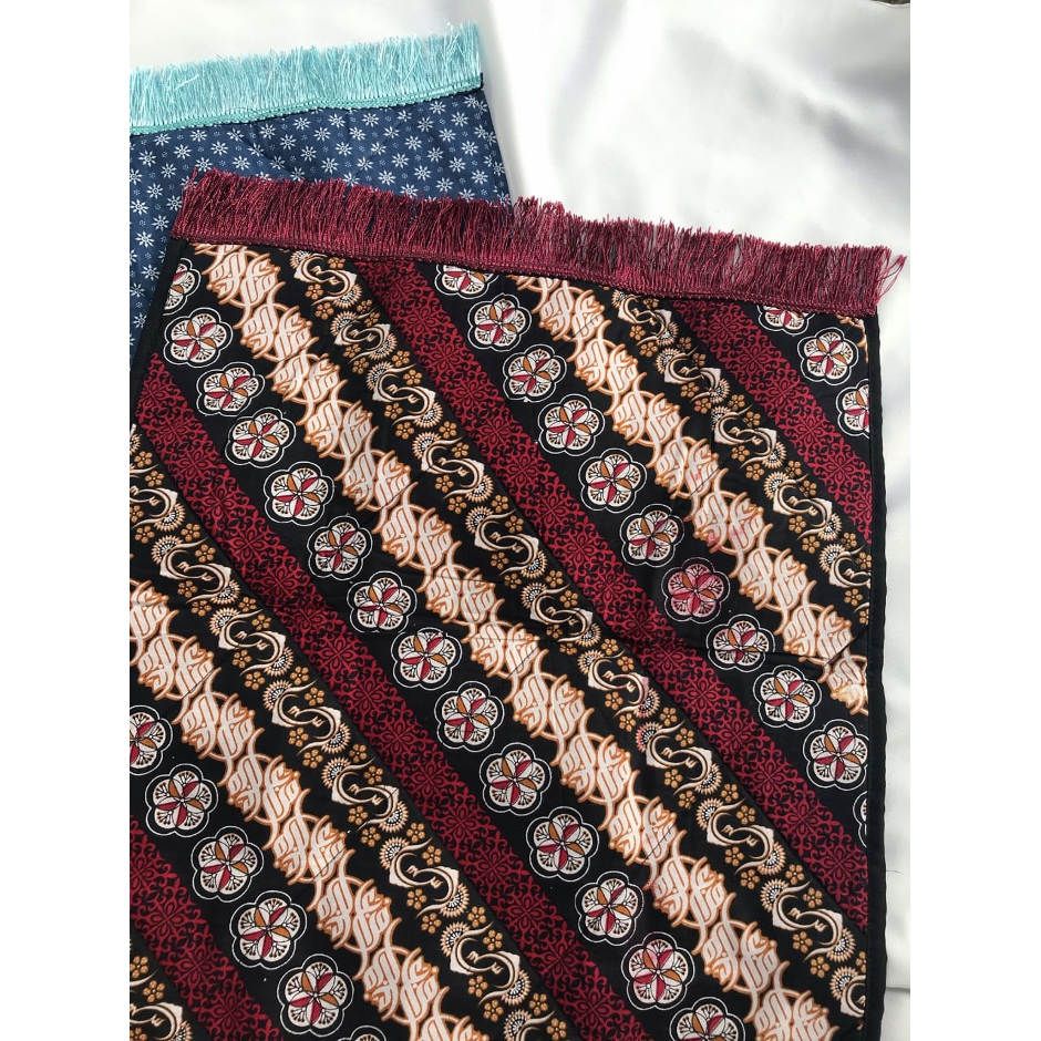 SajadahBatik  Maroon