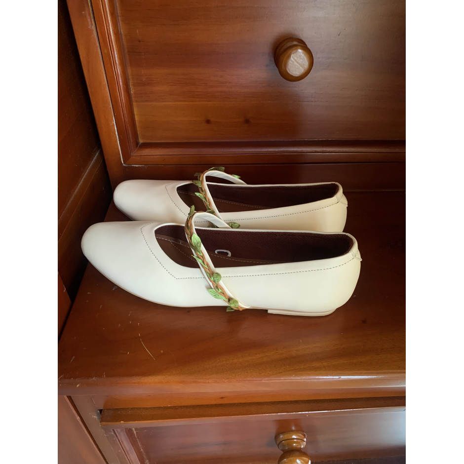 Caldera Almond Flatshoes
