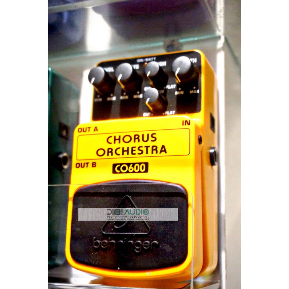 BEHRINGER CO600 CHORUS ORCHESTRA PEDAL EFEK FOR GITAR