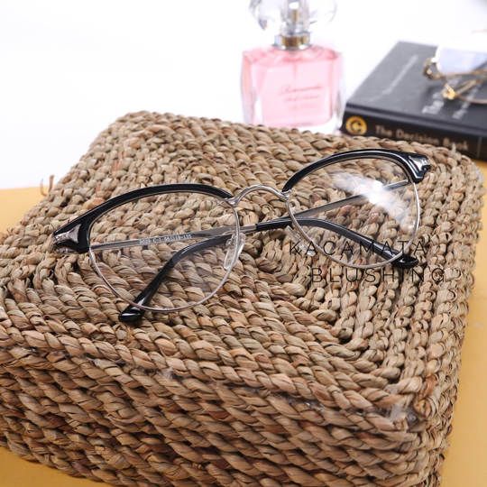 FRAME ZADIA HITAM