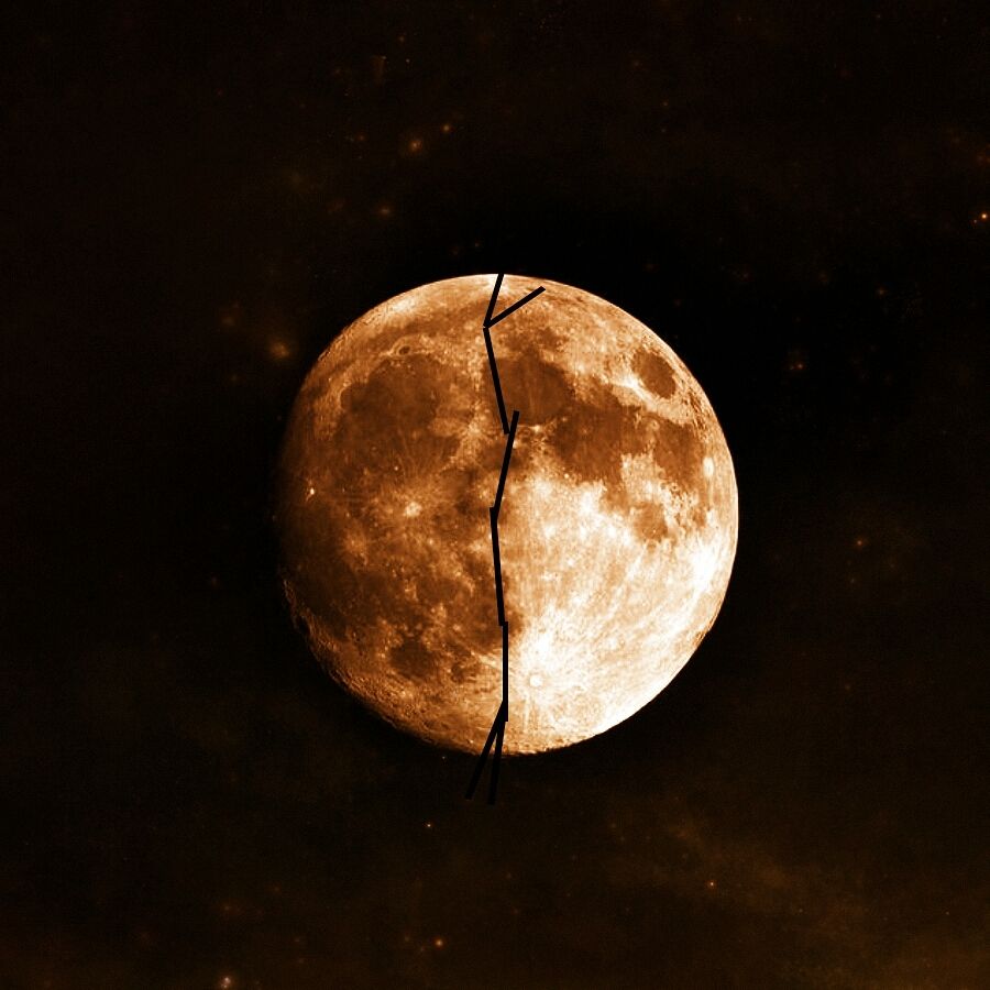 Dan Bulan Pun Terbelah