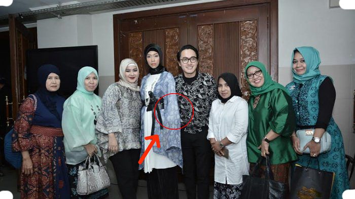 Wah, kali ini Fashion Festival Indonesia memamerkan Batik Khas Jambi