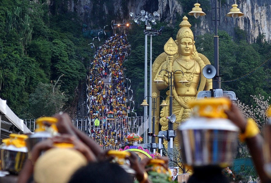 How To Visit the Batu Caves