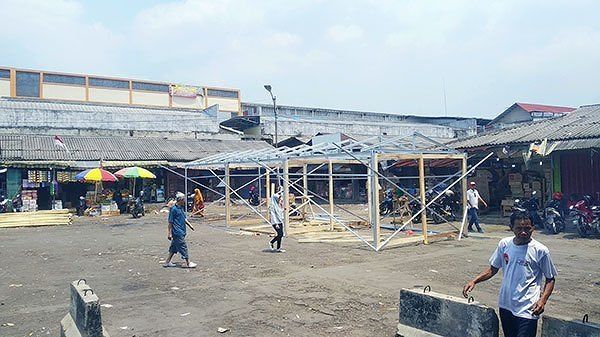 Pertokoan di Terminal Cibadak Mulai Dibangun