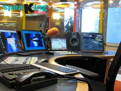 4 Fakta kenapa radio masih easy listening