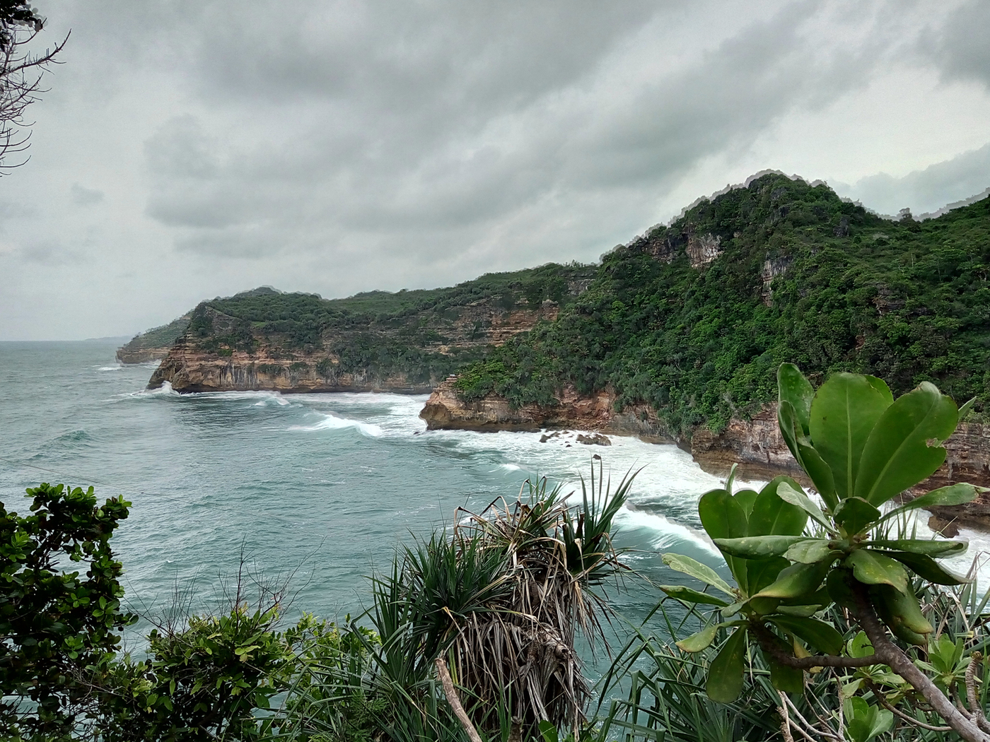 Dua pantai indah antimainstream yang perlu kamu kunjungi kalau ke Yogyakarta