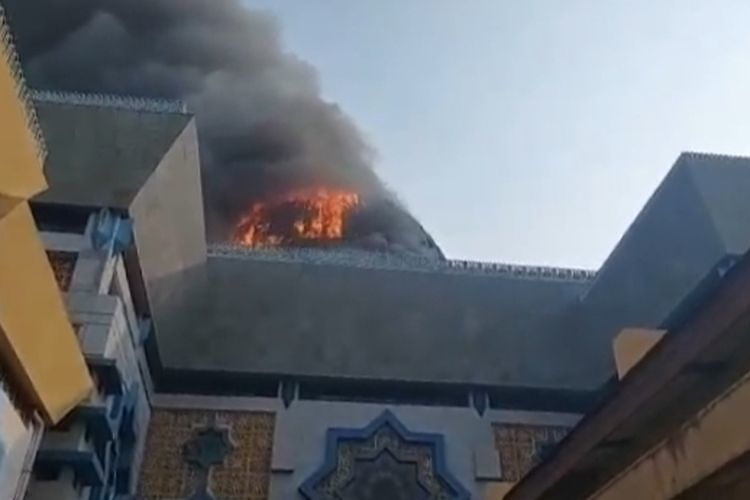 Kebakaran Masjid Jakarta Islamic Centre, Berawal dari Pekerja