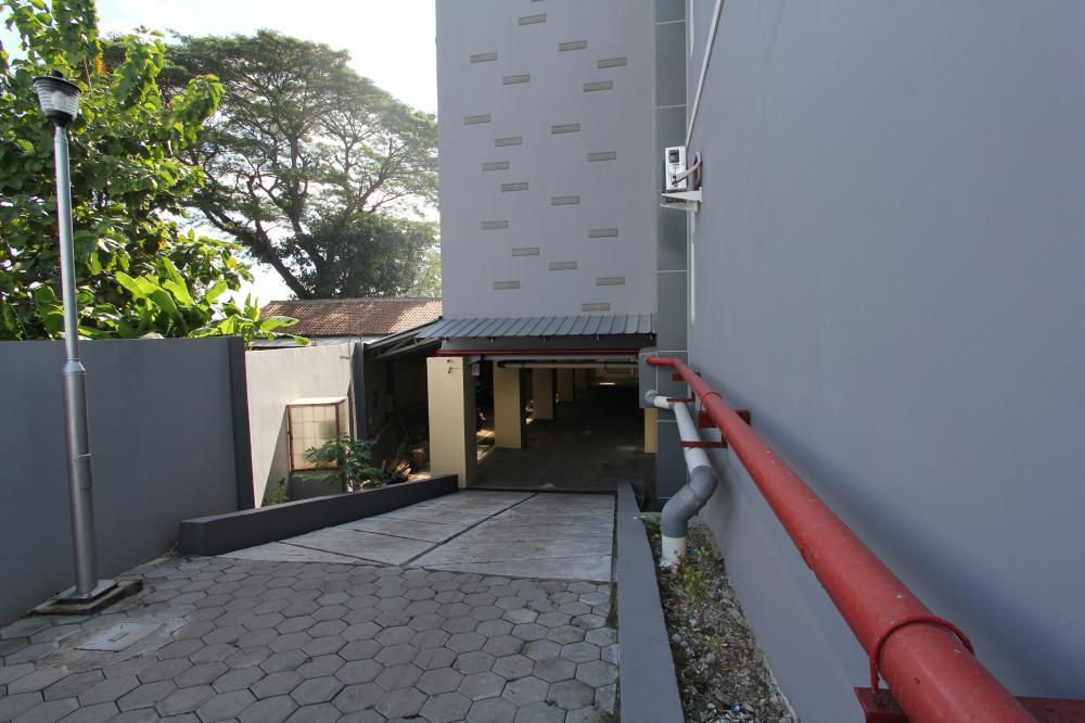 img-1462870964.jpg