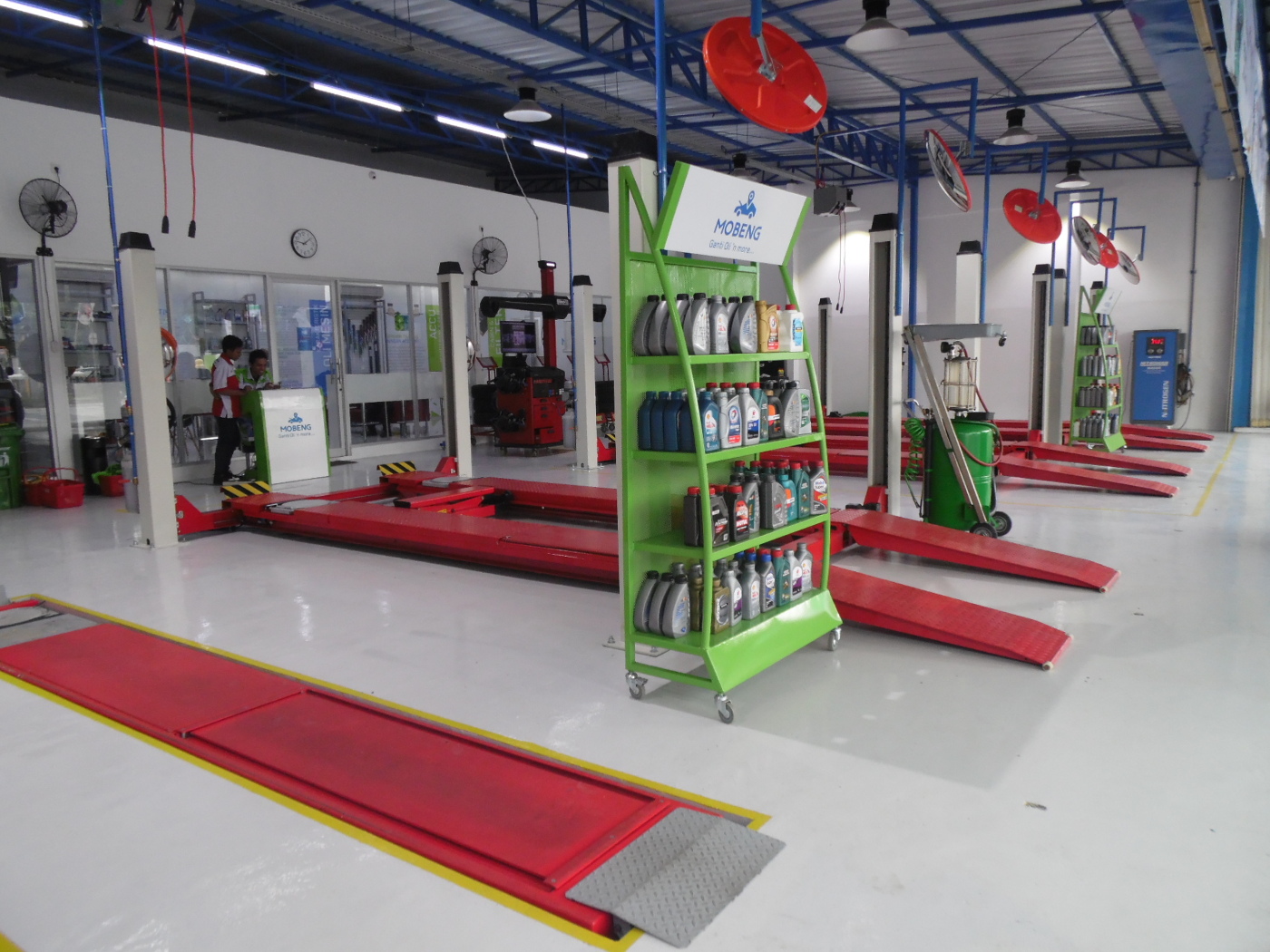 Renovasi Bengkel Mobil Mobeng- Bumi Serpong Damai