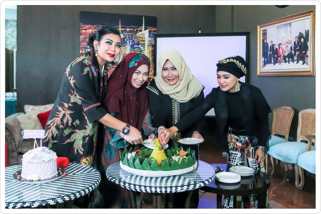 Maya miranda ambarsari, hatice boutique, fesyen wanita